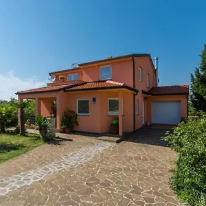 Stela Apartment