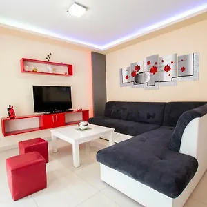 jela-apartment-7.pula-hotels.org/