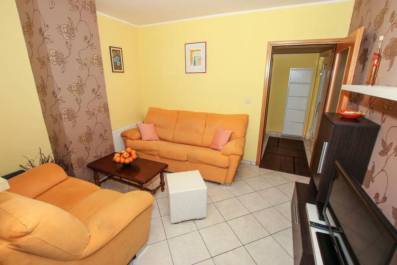 Apartmani Ljubica Porec 0*,